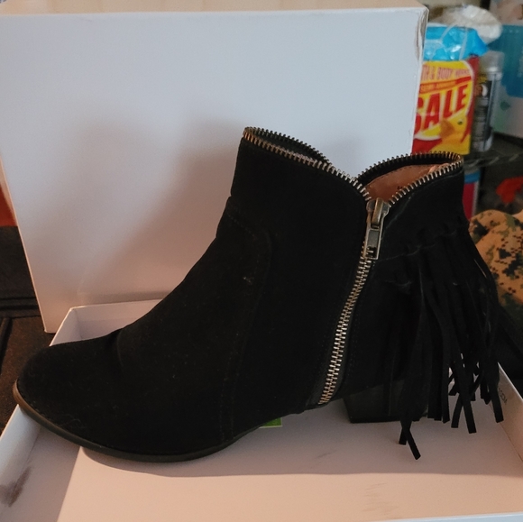 Boot(SOLD) - Picture 4 of 4